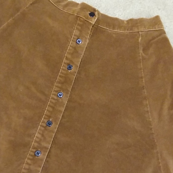 ♥️SOLD♥️Brandy Melville | Tan Skirt - Picture 6 of 7